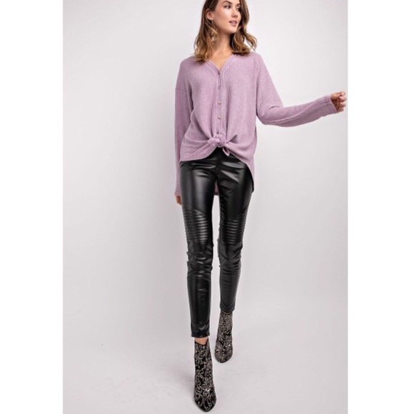 Last 1️⃣ Black Moto Faux Leather Skinnies - Picture 4 of 4